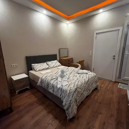 Apart-hotel White Lotus 4*