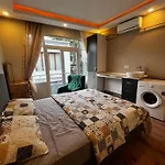 Apart-hotel White Lotus
