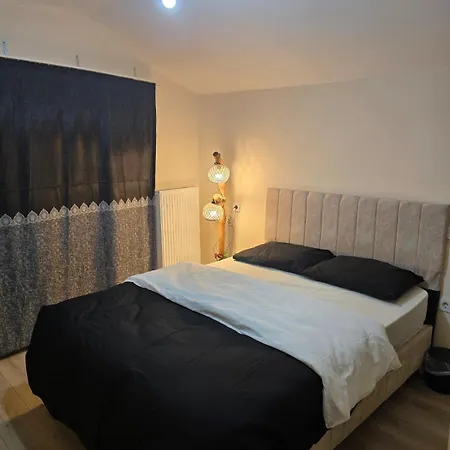 White Lotus Istanbulská provincie