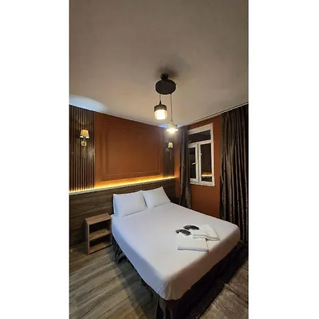 White Lotus 3* Istanbul
