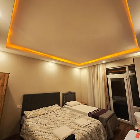 White Lotus 伊斯坦布尔